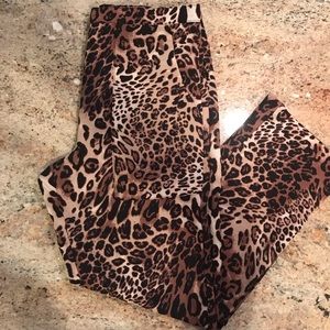 Leopard Print High Wasted Cropped Pants